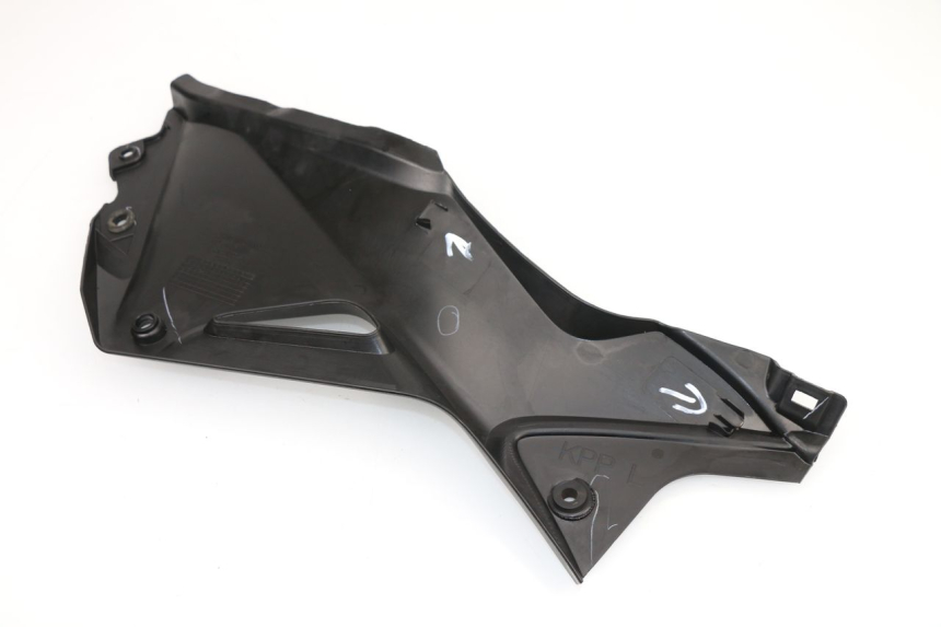 photo de CACHE SOUS SELLE GAUCHE HONDA CBR R 125 (2011 - 2016)