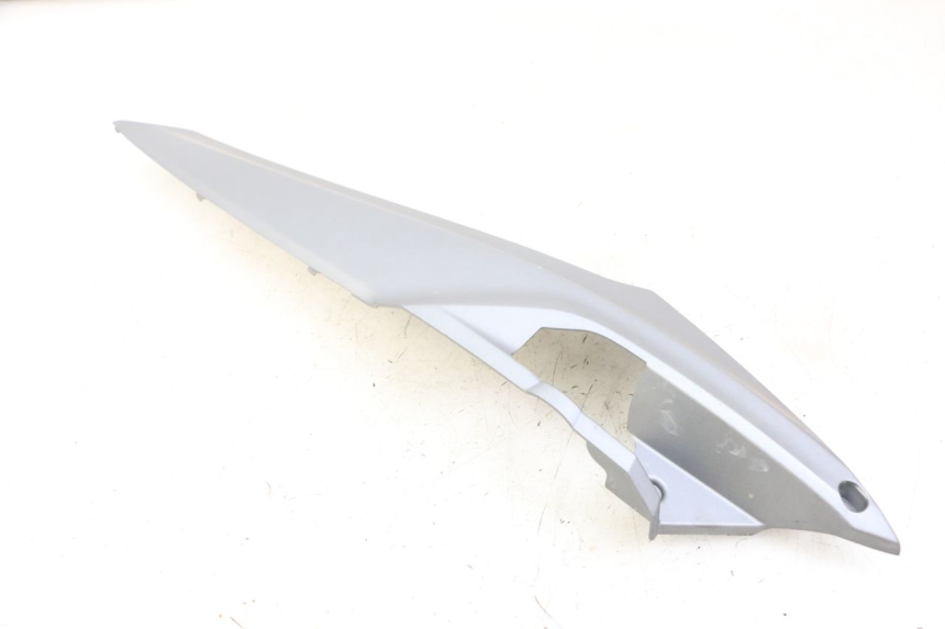 photo de CACHE SOUS SELLE GAUCHE SYM JOYMAX 125 (2010 - 2017)