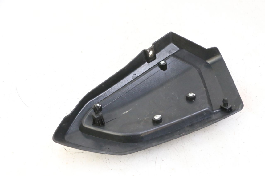 photo de CACHE SOUS SELLE GAUCHE KEEWAY K-LIGHT KLIGHT 125 (2018 - 2025)