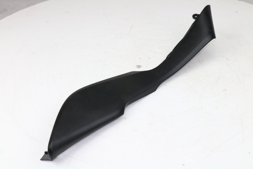 photo de CACHE SOUS SELLE GAUCHE KAWASAKI VERSYS ABS 650 (2006 - 2010)