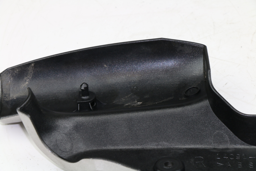 photo de CACHE SOUS SELLE GAUCHE KAWASAKI VERSYS ABS 650 (2006 - 2010)