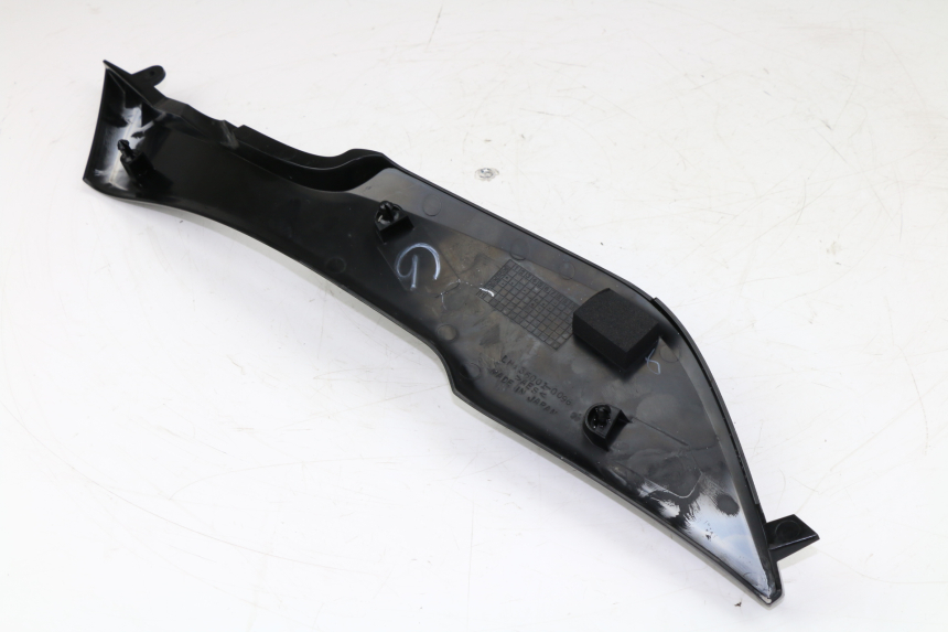 photo de CACHE SOUS SELLE GAUCHE KAWASAKI VERSYS ABS 650 (2006 - 2010)