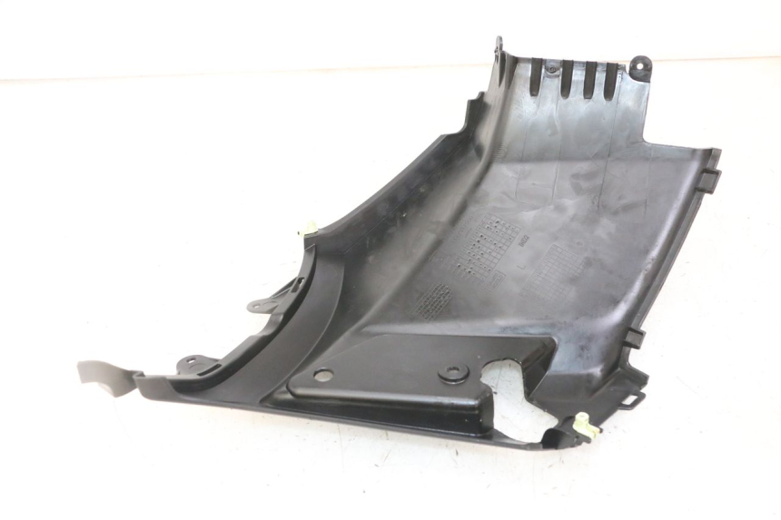 photo de CACHE SOUS SELLE GAUCHE PEUGEOT KISBEE 2T 50 (2018 - 2022)