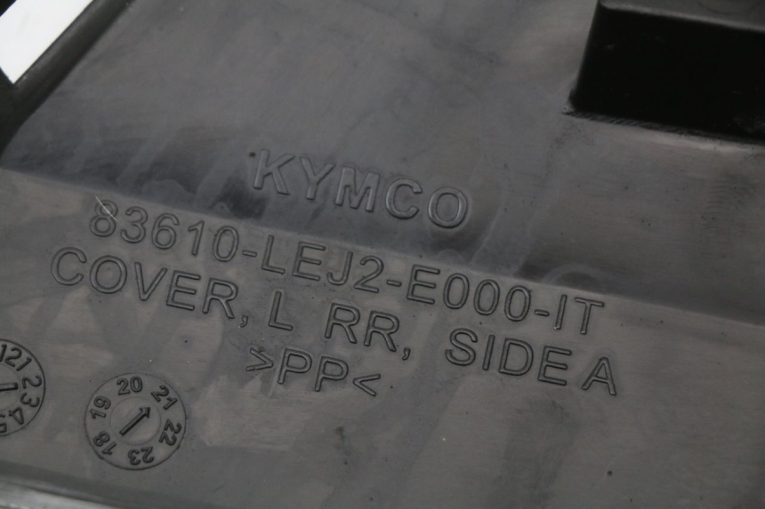 photo de CACHE SOUS SELLE GAUCHE KYMCO SUPER 8 4T 50 (2021 - 2024)