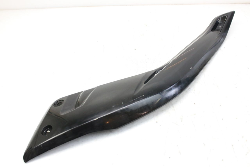 photo de CACHE SOUS SELLE GAUCHE MBK SKYCRUISER 125 (2010 - 2013)
