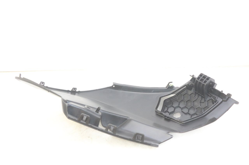 photo de CACHE SOUS SELLE GAUCHE PEUGEOT CITYSTAR AIR 125 (2014 - 2017)