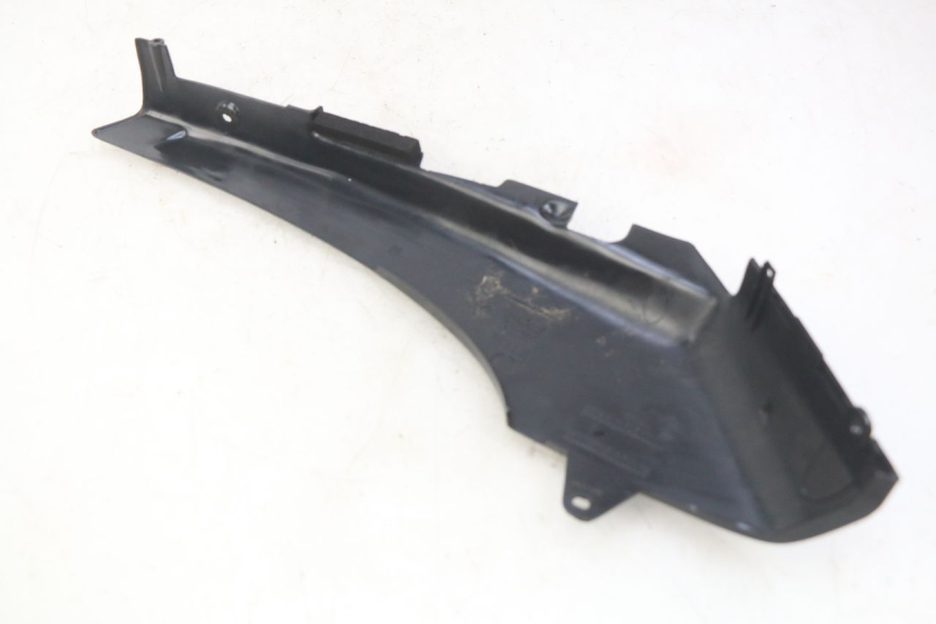 photo de CACHE SOUS SELLE GAUCHE PEUGEOT FOX 50 (1995 - 2003)