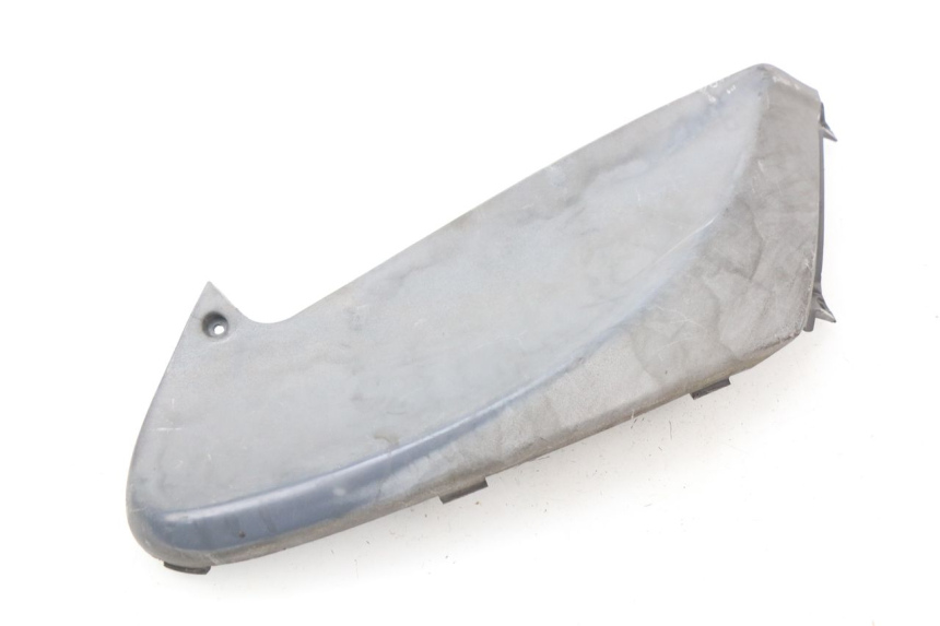 photo de CACHE SOUS SELLE GAUCHE PIAGGIO FLY 125 (2005 - 2012)