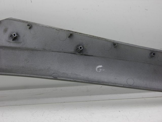 photo de CACHE SOUS SELLE GAUCHE PIAGGIO MP3 125 (2006 - 2014)