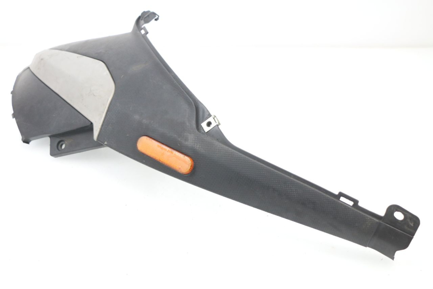 photo de CACHE SOUS SELLE GAUCHE PIAGGIO NRG 50 (2004 - 2017)