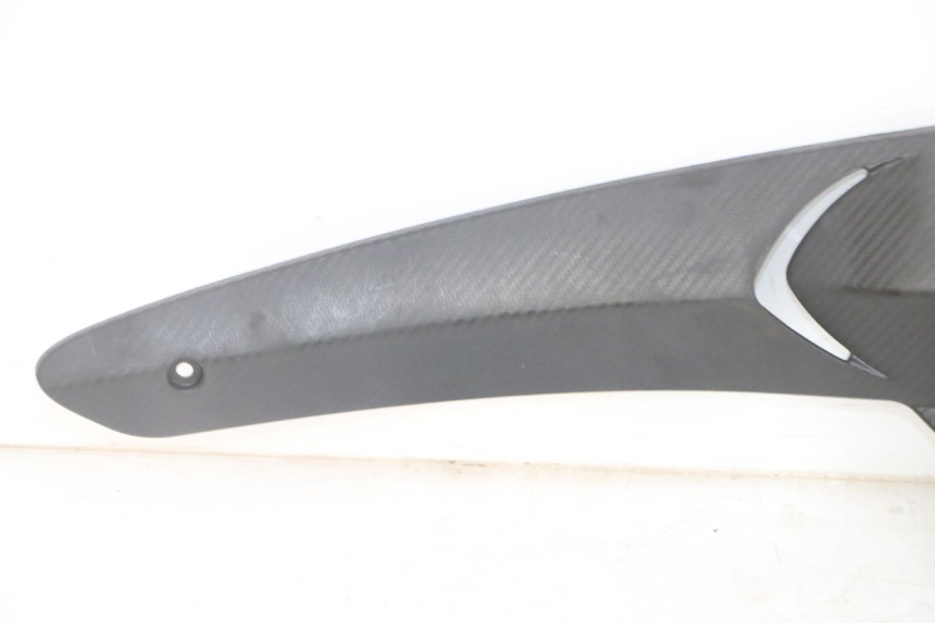 photo de CACHE SOUS SELLE GAUCHE GILERA RUNNER SL 50 (2006 - 2009)