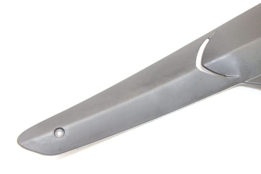 photo de CACHE SOUS SELLE GAUCHE GILERA RUNNER SP 50 (2006 - 2008)