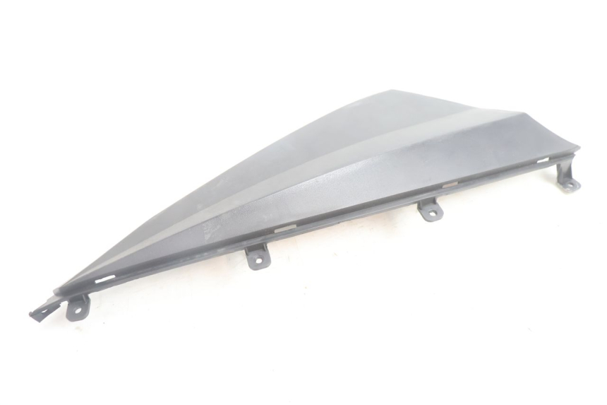 photo de CACHE SOUS SELLE GAUCHE KEEWAY RY6 2T 50 (2011 - 2019) - Détail de la pièce