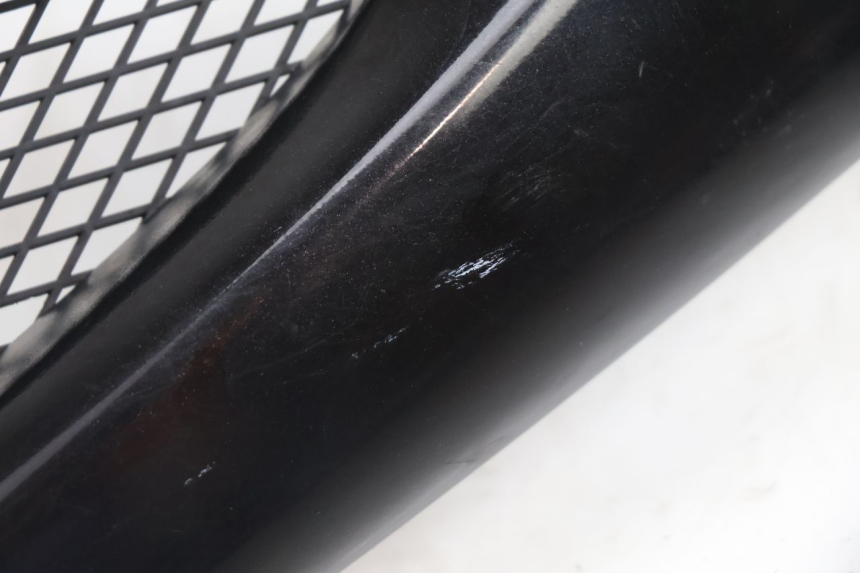 photo de CACHE SOUS SELLE GAUCHE PEUGEOT SPEEDFIGHT 2 AC 50 (2000 - 2009) - Zoom état d’usage