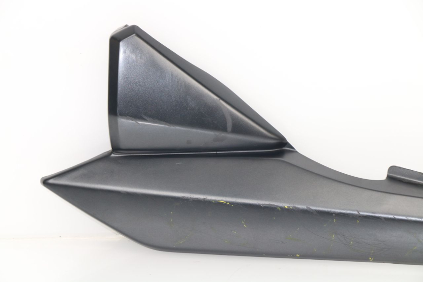 photo de CACHE SOUS SELLE GAUCHE SUZUKI GSF N BANDIT 1250 (2007 - 2010)