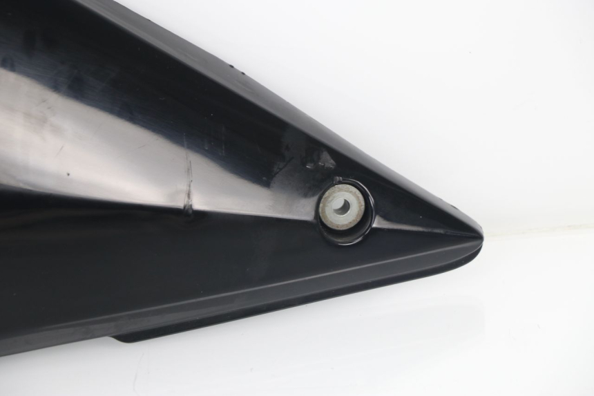 photo de CACHE SOUS SELLE GAUCHE SUZUKI GSF S BANDIT 600 (2000 - 2004)