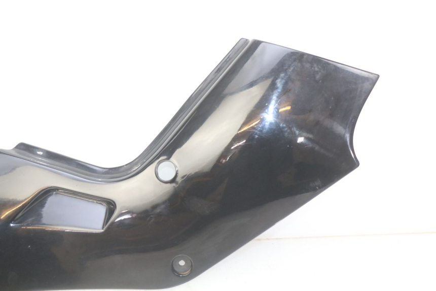 photo de CACHE SOUS SELLE GAUCHE SUZUKI GSX-F GSX  F 1100 (1988 - 1994)
