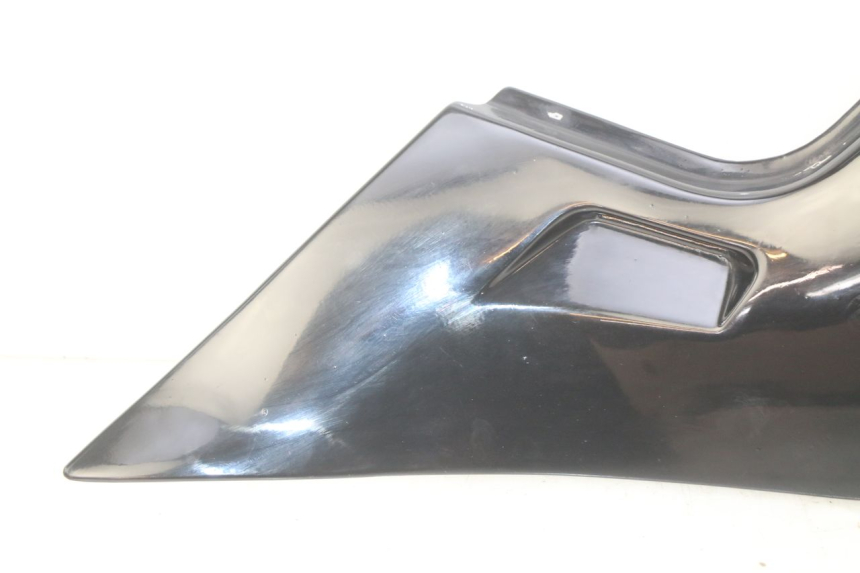 photo de CACHE SOUS SELLE GAUCHE SUZUKI GSX-F GSX  F 1100 (1988 - 1994)