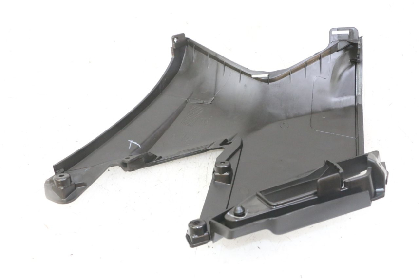 photo de CACHE SOUS SELLE GAUCHE APRILIA SXR 50 (2021 - 2023)