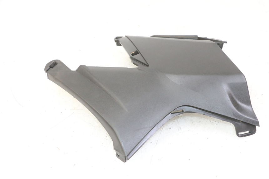photo de CACHE SOUS SELLE GAUCHE APRILIA SXR 50 (2021 - 2023)