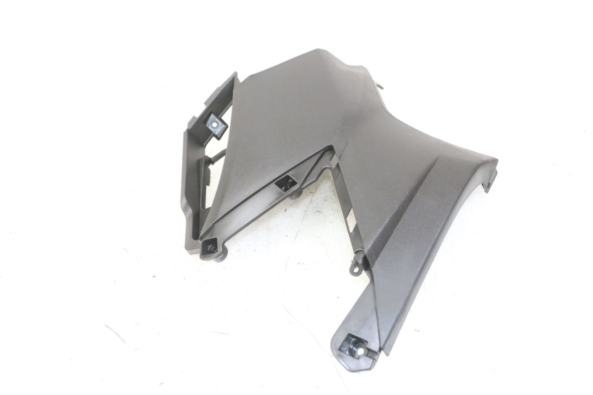 photo de CACHE SOUS SELLE GAUCHE APRILIA SXR 50 (2021 - 2023)
