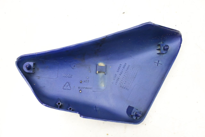 photo de CACHE SOUS SELLE GAUCHE SYM HUSKY 125 (1999 - 2005)