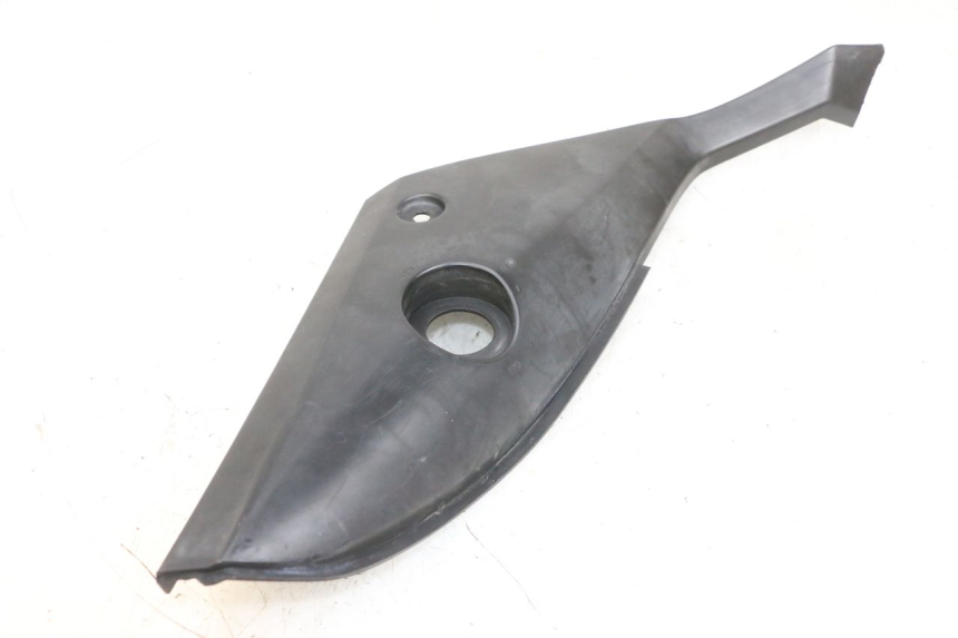 photo de CACHE SOUS SELLE GAUCHE YAMAHA TZR 50 (2008 - 2016) - Vue d’ensemble