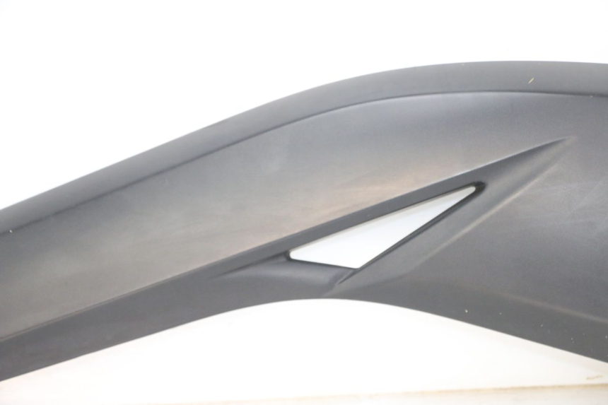 photo de CACHE SOUS SELLE GAUCHE YAMAHA X-MAX XMAX ABS 250 (2010 - 2014)
