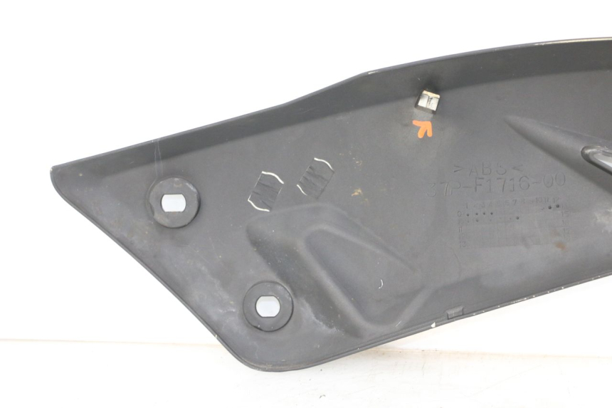 photo de CACHE SOUS SELLE GAUCHE YAMAHA X-MAX XMAX ABS 250 (2010 - 2014)