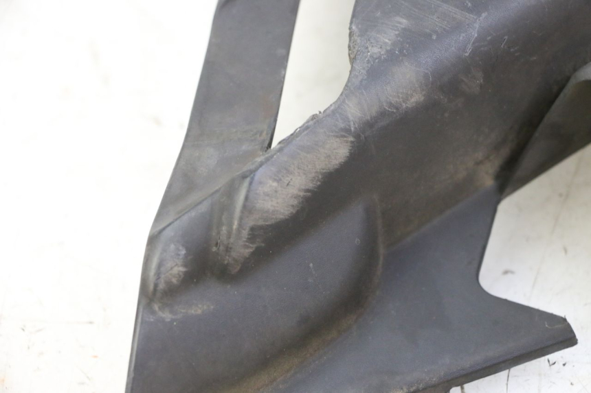 photo de CACHE SOUS SELLE GAUCHE YAMAHA X-MAX XMAX 250 (2006 - 2009)