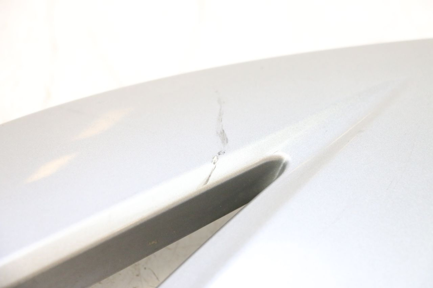 photo de CACHE SOUS SELLE GAUCHE YAMAHA X-MAX XMAX 125 (2010 - 2013) - Autre angle de vue