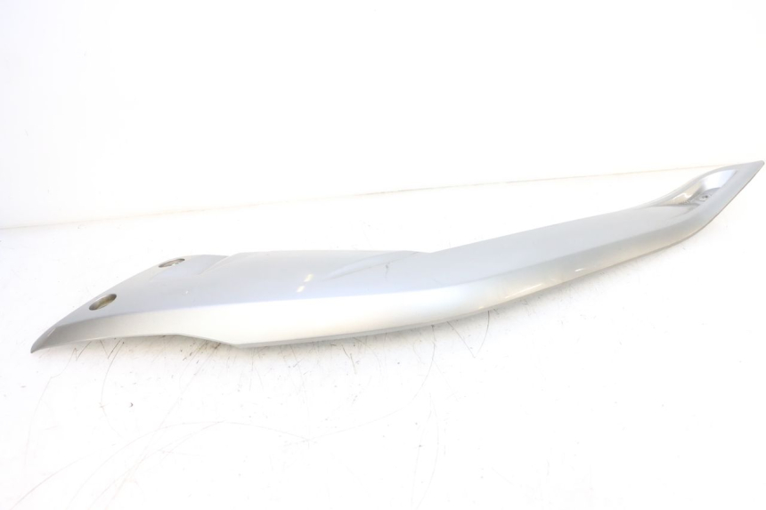 photo de CACHE SOUS SELLE GAUCHE YAMAHA X-MAX XMAX 125 (2010 - 2013) - Vue d’ensemble