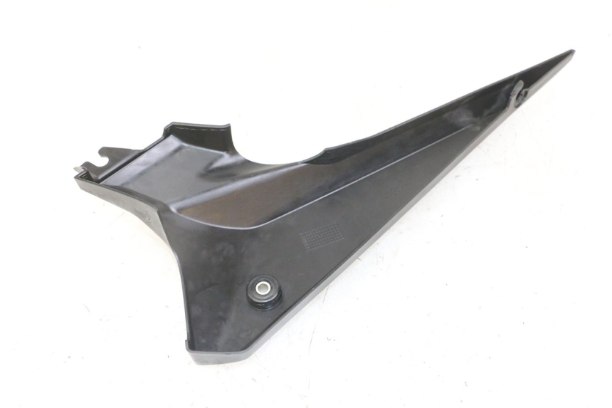 photo de CACHE SOUS SELLE GAUCHE YAMAHA XJ6 ABS 600 (2008 - 2016)