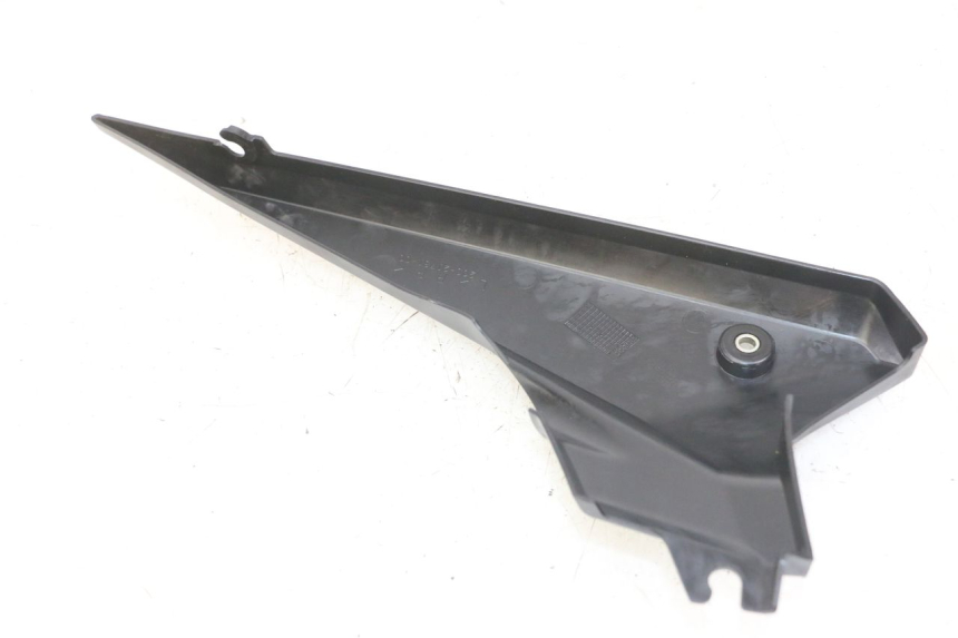 photo de CACHE SOUS SELLE GAUCHE YAMAHA XJ6 ABS 600 (2008 - 2016)