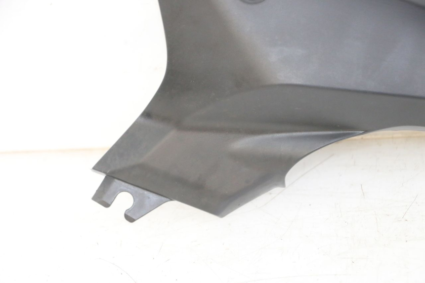 photo de CACHE SOUS SELLE GAUCHE YAMAHA XJ6 ABS 600 (2008 - 2016)