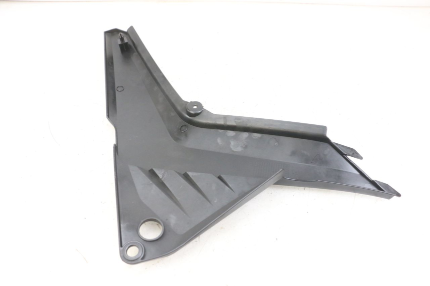 photo de CACHE SOUS SELLE GAUCHE YAMAHA XT X 660 (2004 - 2016)