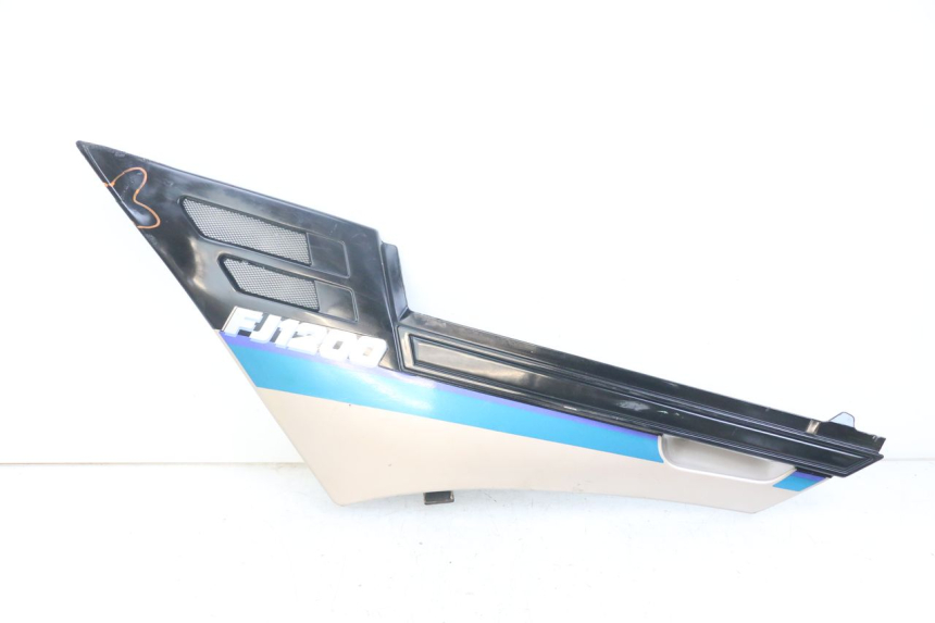 photo de CACHE SOUS SELLE GAUCHE YAMAHA FJ 3CX 1200 (1986 - 1996)