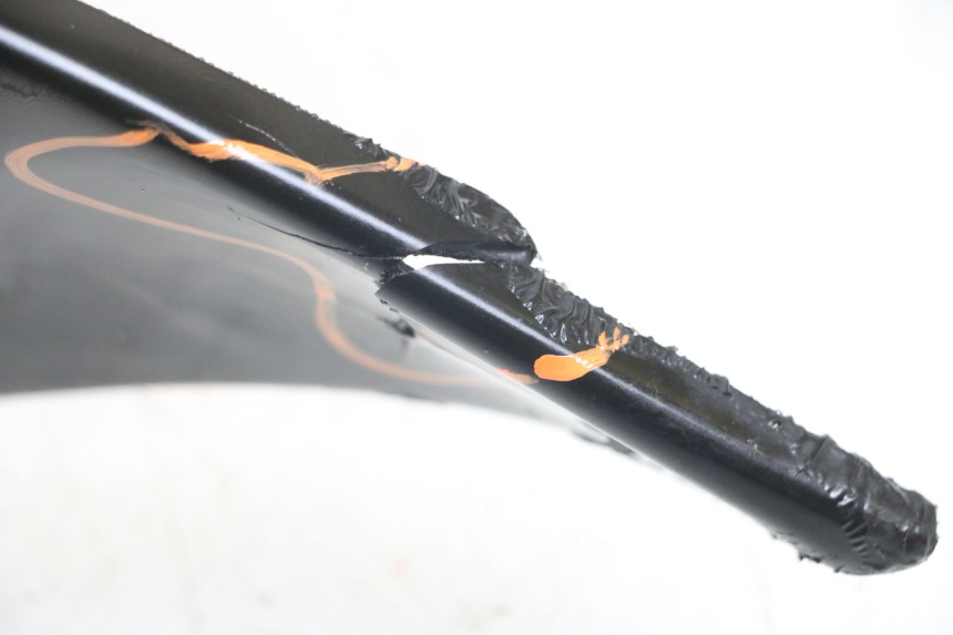 photo de CACHE SOUS SELLE GAUCHE YAMAHA FJ 3CX 1200 (1986 - 1996)