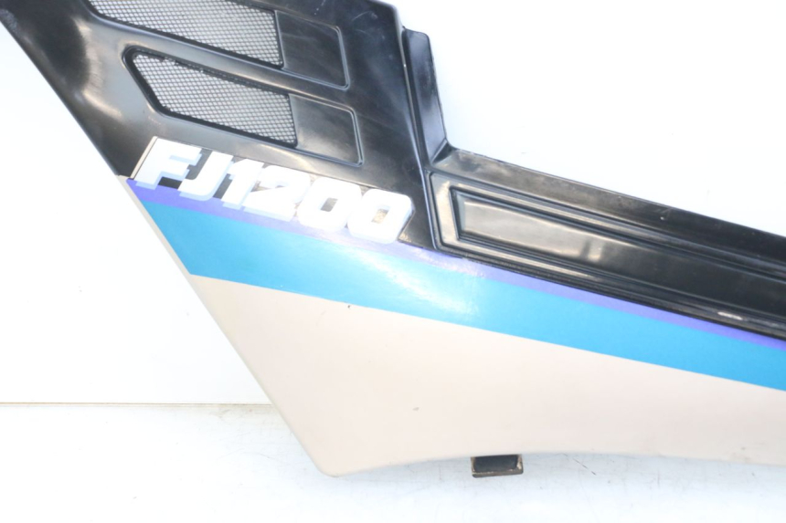 photo de CACHE SOUS SELLE GAUCHE YAMAHA FJ 3CX 1200 (1986 - 1996)