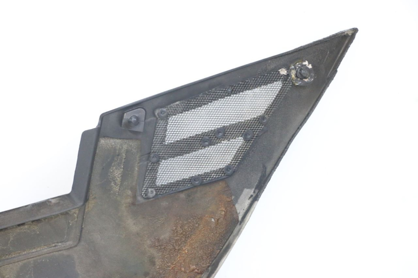 photo de CACHE SOUS SELLE GAUCHE YAMAHA FJ 3CX 1200 (1986 - 1996)