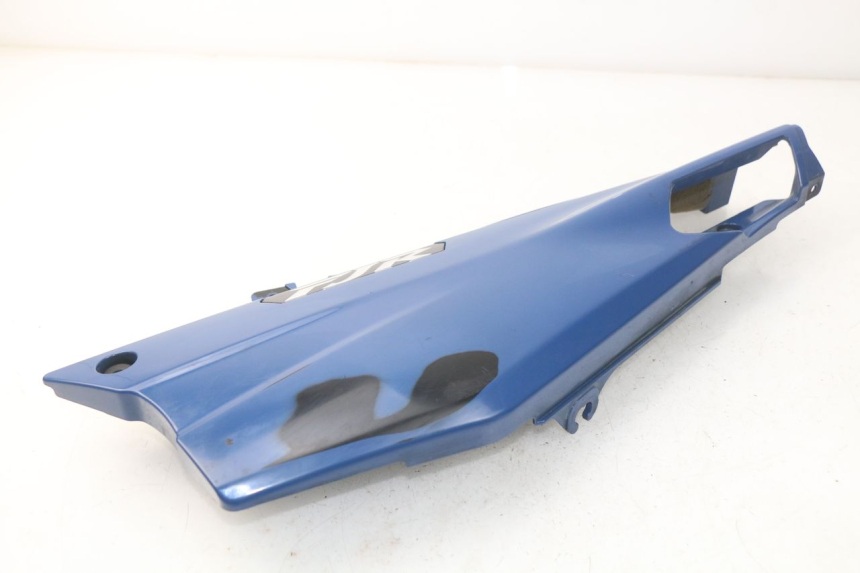 photo de CACHE SOUS SELLE GAUCHE YAMAHA FJR ABS 1300 (2006 - 2012)