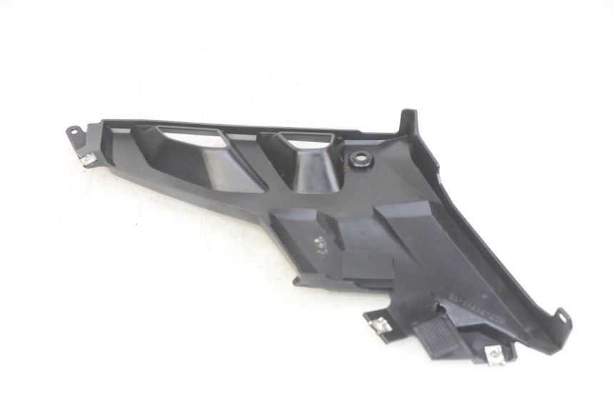 photo de CACHE SOUS SELLE GAUCHE YAMAHA MT ABS 125 (2014 - 2018)