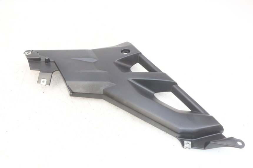 photo de CACHE SOUS SELLE GAUCHE YAMAHA MT ABS 125 (2014 - 2018)