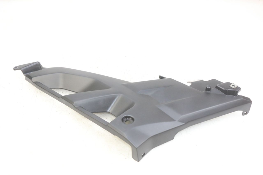 photo de CACHE SOUS SELLE GAUCHE YAMAHA MT ABS 125 (2014 - 2018)