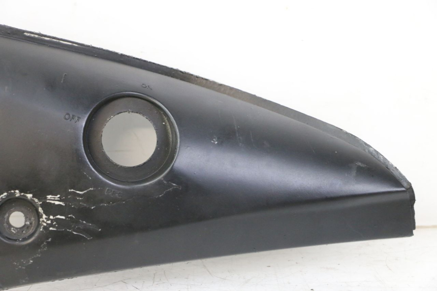 photo de CACHE SOUS SELLE GAUCHE YAMAHA TZR 50 (2008 - 2016)