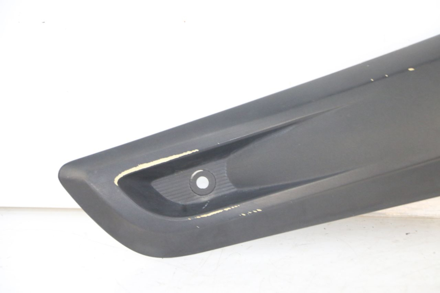 photo de CACHE SOUS SELLE GAUCHE YAMAHA X-MAX XMAX ABS 250 (2010 - 2014)