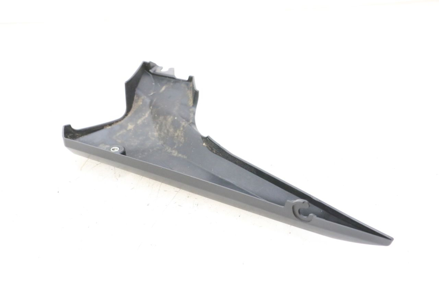 photo de CACHE SOUS SELLE GAUCHE YAMAHA XJ6 ABS 600 (2008 - 2016)