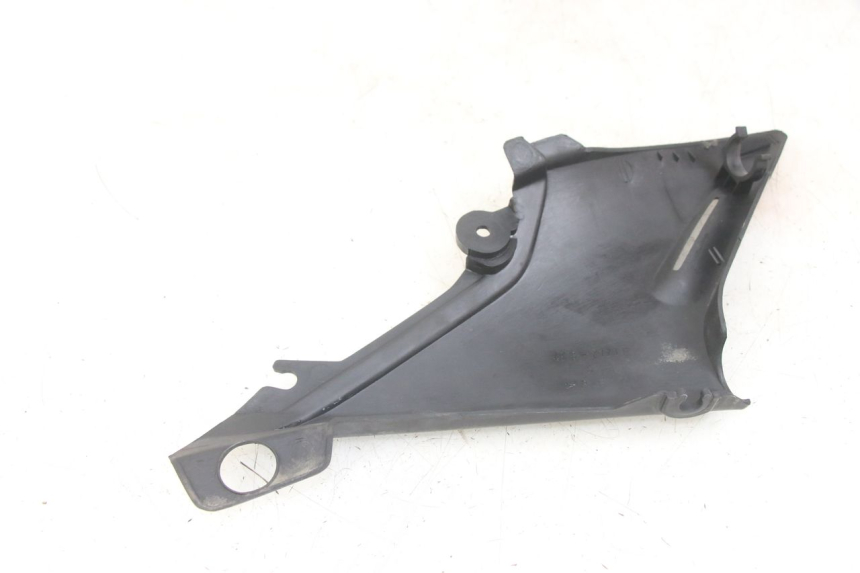 photo de CACHE SOUS SELLE GAUCHE YAMAHA XJN DIVERSION 600 (2000 - 2003)