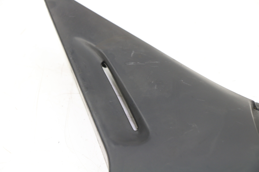 photo de CACHE SOUS SELLE GAUCHE YAMAHA XJS DIVERSION 600 (2000 - 2003)