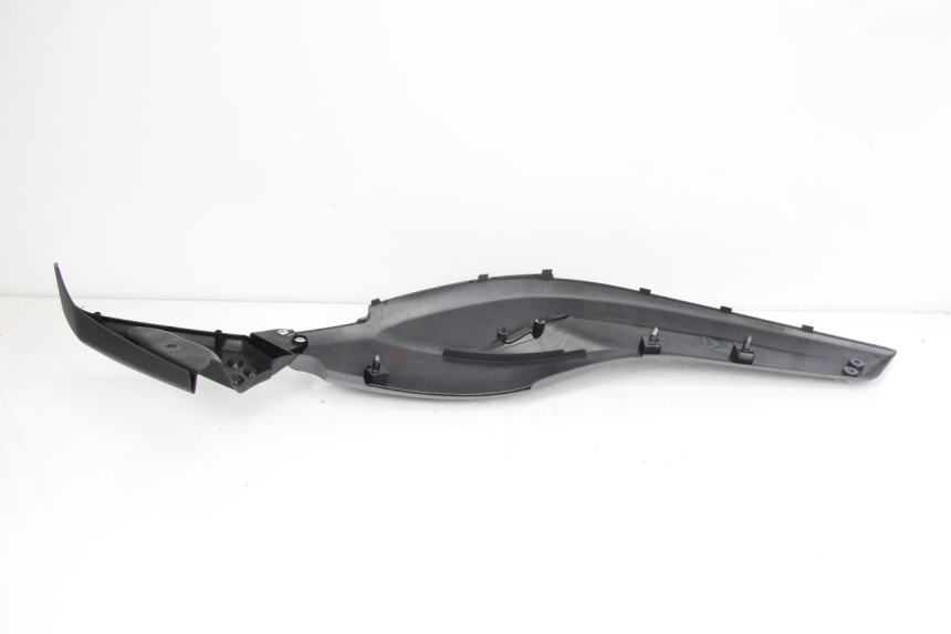 photo de CACHE SOUS SELLE GAUCHE YAMAHA XP T-MAX TMAX 500 (2008 - 2012)